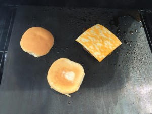 yumms grill mats and burger press (14)